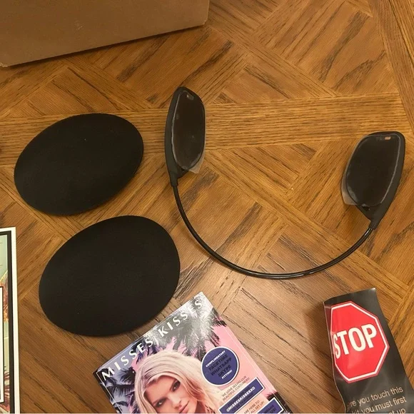 Misses Kisses Moderate Frontless & Backless Bra Plunging Necklines & Backless - Picture 5 of 11